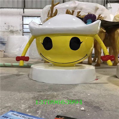 廣州玻璃鋼雕塑 打造專(zhuān)屬動(dòng)畫(huà)世界的卡通定制藝術(shù)
